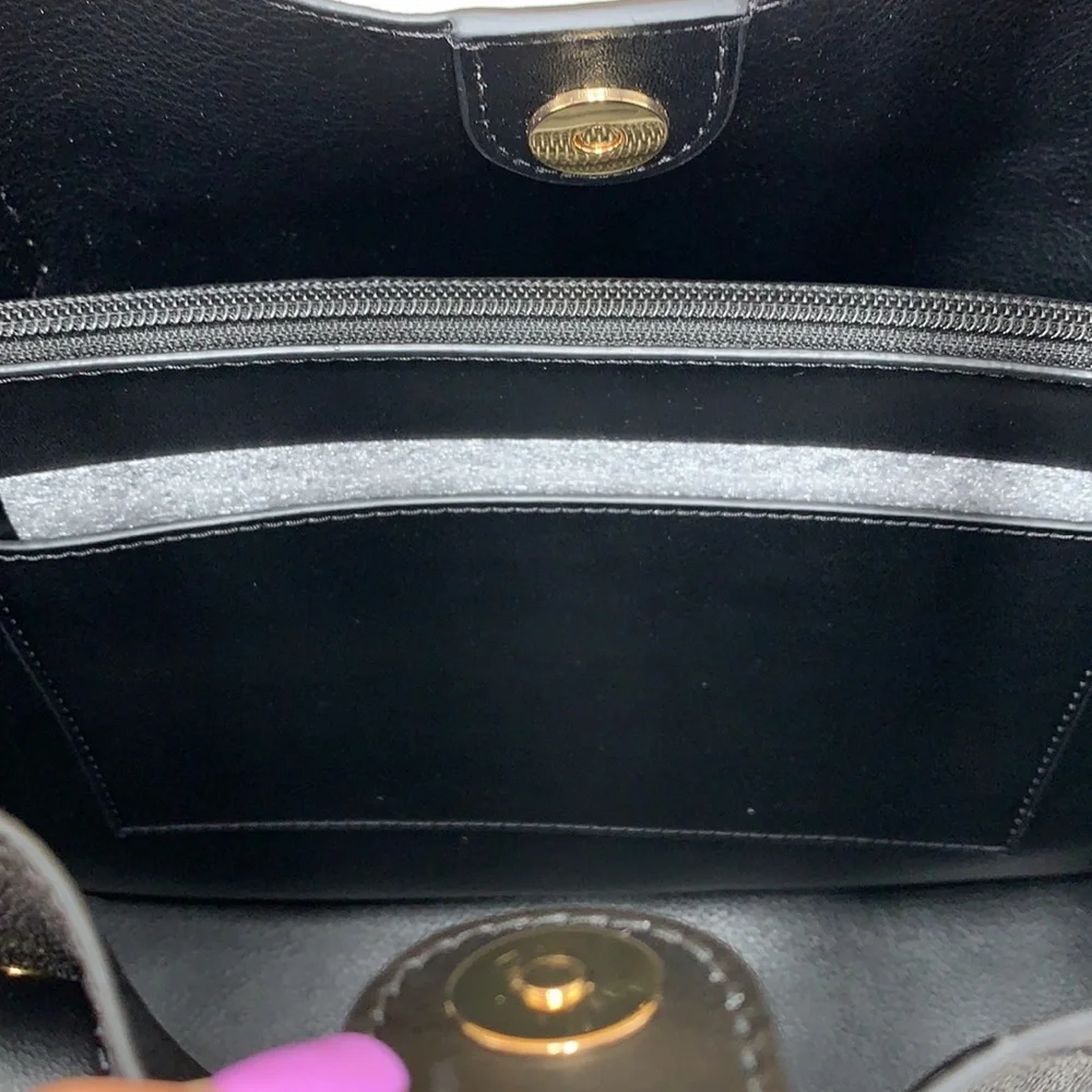 MICHAEL KORS BLACK SIGNATURE COLOR Emilia Large Logo Tote Bag